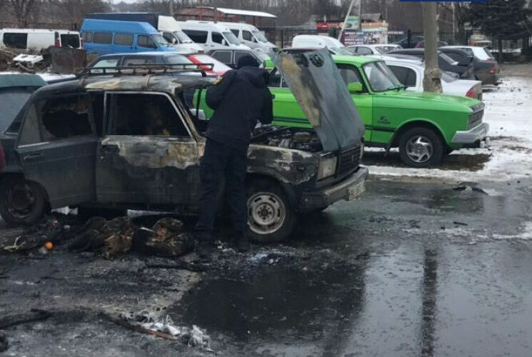 В Краматорске произошла авария, в которой сгорели две машины