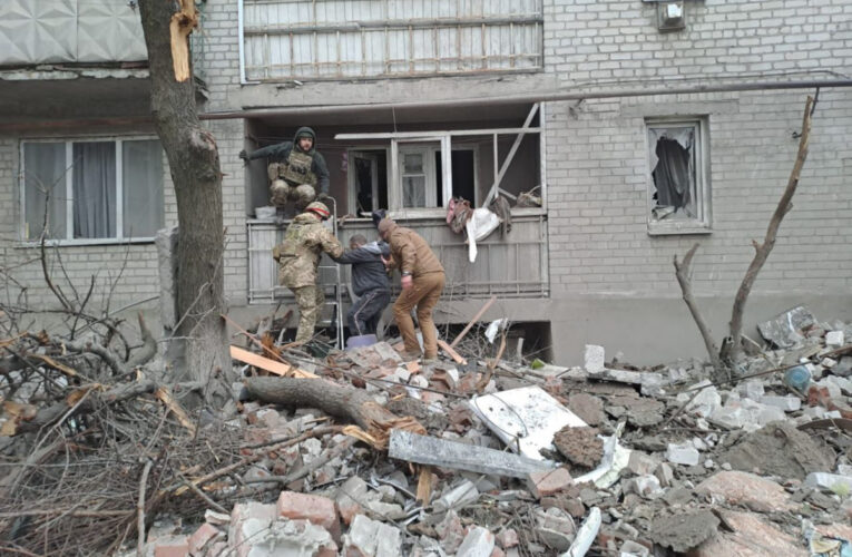 Окупанти завдали авіаудару по Часів Яру: Троє поранених
