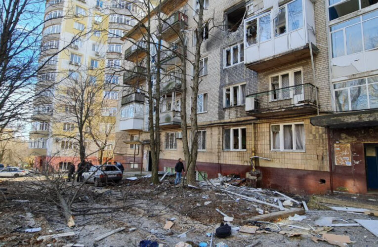 Центр Донецька під обстрілом, пошкоджено готель та дитсадки, є поранені