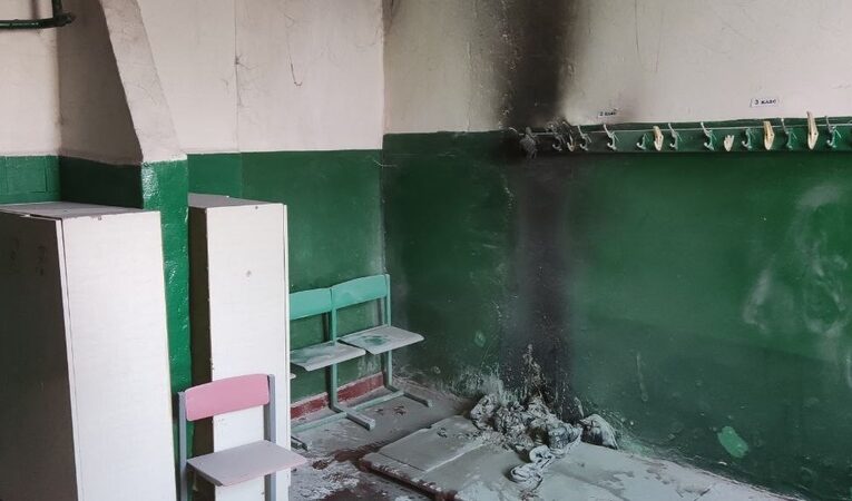 «ЛНР»: У Білокуракінському районі горіла школа, евакуювали 51 особу