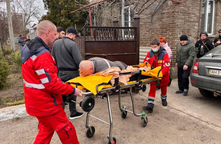 Двоє загиблих і десять поранених: Краматорськ обстріляли касетними боєприпасами