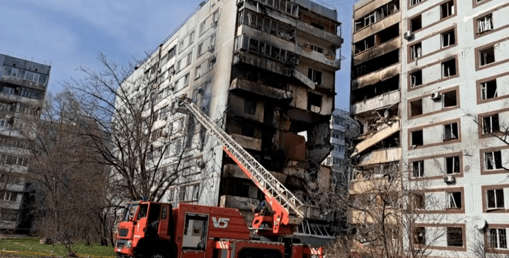 Окупанти влучили в багатоповерхівку Запоріжжя: кількість постраждалих вже більше 30