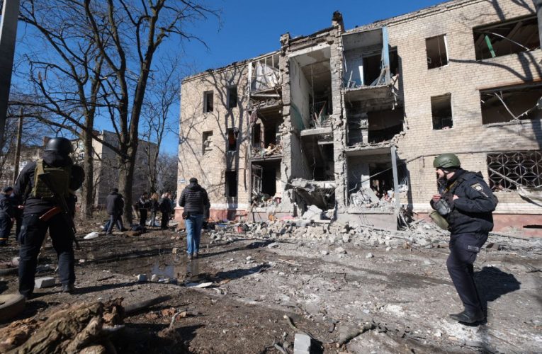 Ракета вдарила по центру Краматорська: Пошкоджено будинки, є жертви