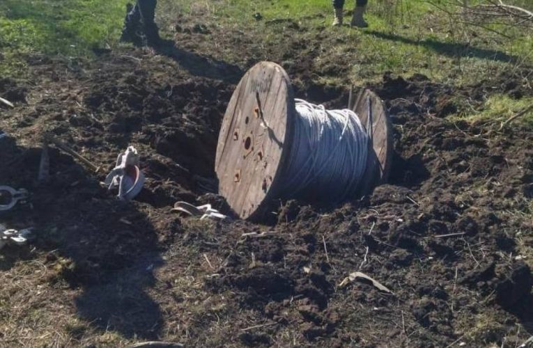 Під Херсоном на міні підірвалися троє енергетиків