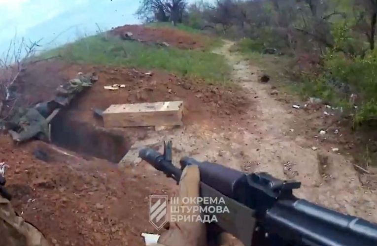 Третя бригада ЗСУ показала, як штурмувала позиції військ РФ під Бахмутом