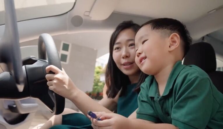 Непонимание СМИ: видео Tesla из Азии неверно истолковано как первый рекламный ролик