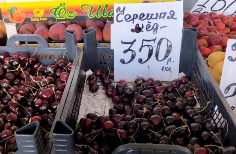 «ДНР» показала ціни на овочі та фрукти на ринку у Донецьку