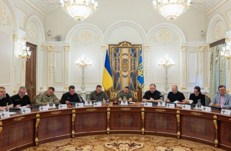 Зеленський пообіцяв, що всі обласні воєнкоми будуть звільнені