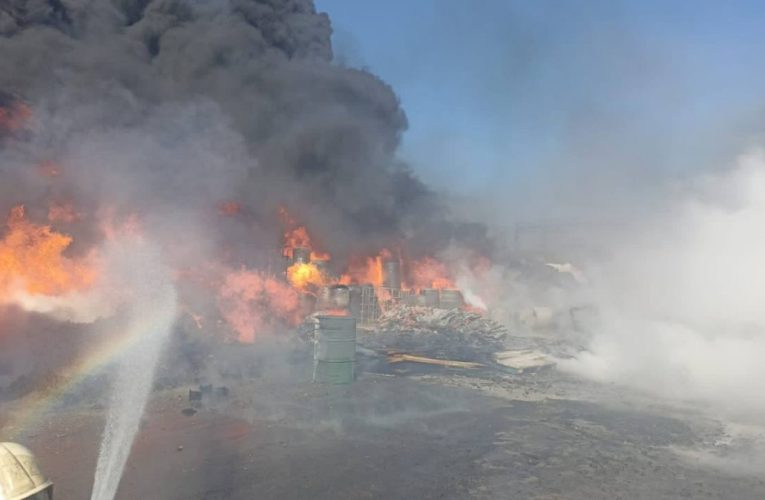 У порту Новоросійська сталася масштабна пожежа