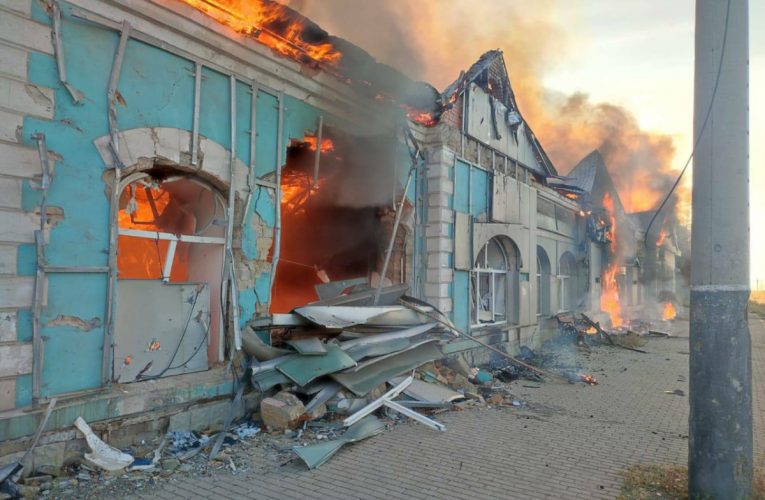 Російські окупанти обстріляли залізничну станцію Очеретине на Донеччині