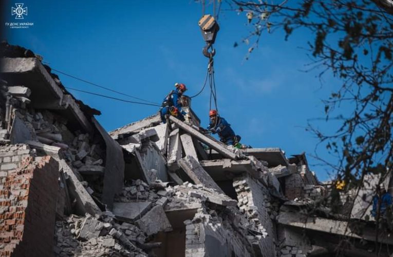 Під завалами гуртожитку у Слов’янську людей не було — ДСНС