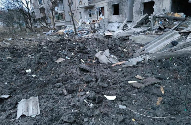 Армія РФ обстріляла Донецьку область: Мороз показав фото пошкоджень