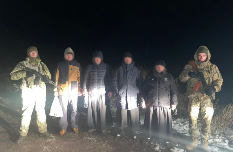 Прикордонники затримали попа московського патріархату: намагався переправити на човні до Молдови військовозобов’язаних