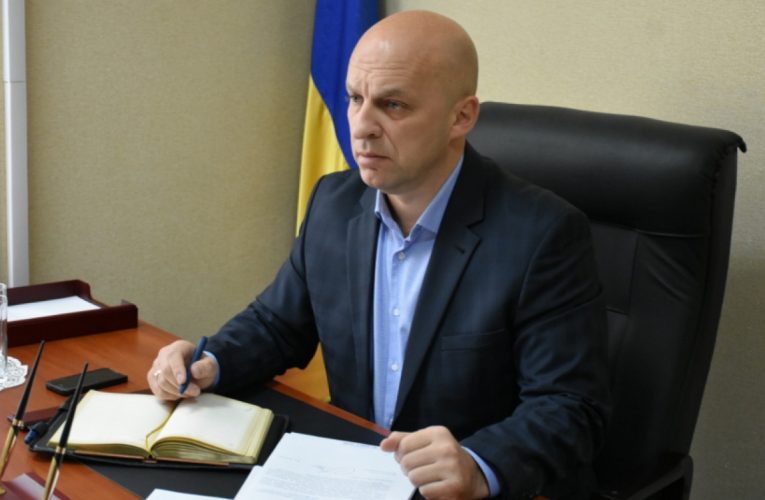 Землі, півпансіонату та машина за мільйон: Декларація майбутнього голови Донецької ОВА Філашкіна