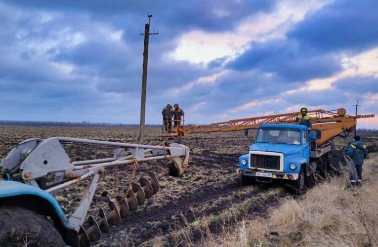 На Донечтині енергетики відновили світло у 33 населених пунктах — ДТЕК