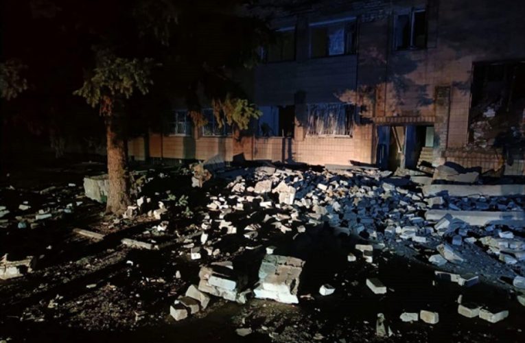 Росіяни атакували дронами Чугуїв та Борову на Харківщині, є постраждалий — ОВА