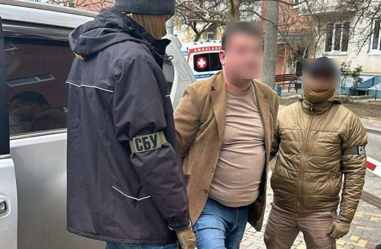 Заступника мера одного з міст на Одещині викрили на «відкатах»