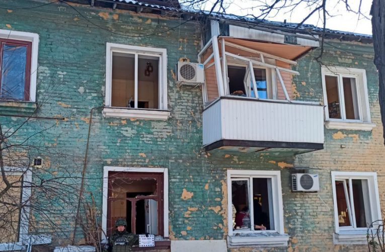 Окупована Макіївка під обстрілом: поранено жінку, зруйновано будинки