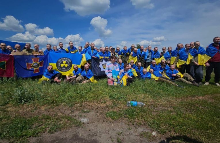 Україна та Росія провели обмін полоненими: додому повернулися понад 70 захисників та четверо цивільних