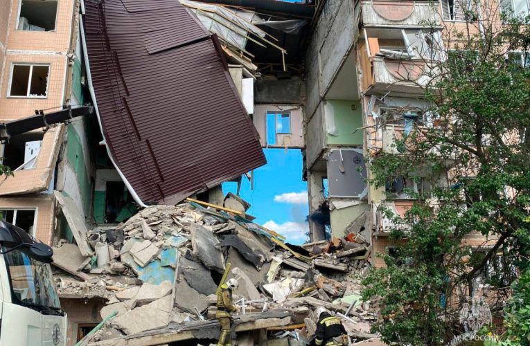 У Шебекіно Бєлгородської області обрушився під’їзд багатоповерхового будинку: є постраждалі