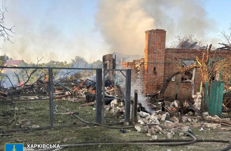 У Боровій на Харківщині з-під завалів будинку витягли тіло загиблого