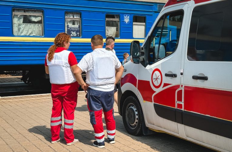 «Лікарі без кордонів» заявили, що допомагатимуть людям у Покровську, поки що це можливо