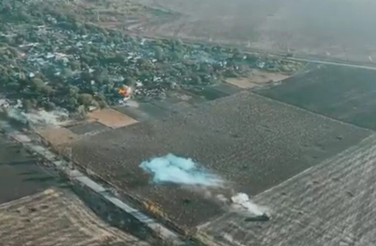 Український танк обстріляв будинки зайняті росіянами на Покровському напрямку