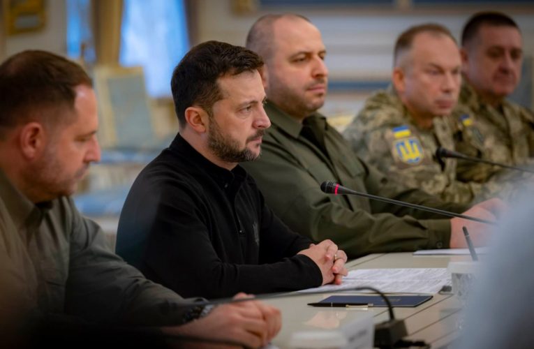 «Вони не забирають трупи»: Зеленський розповів, скільки військових Росія втратила у війні проти України