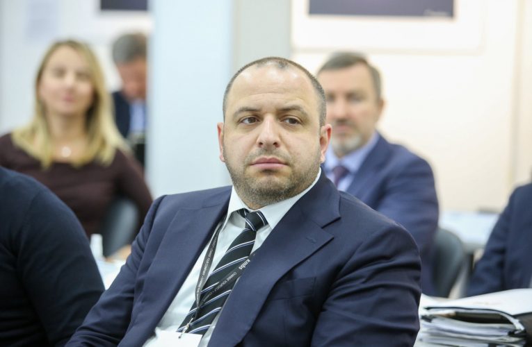 Умєров розповів, що західні партнери тиснуть на Україну щодо мобілізації з 18 років