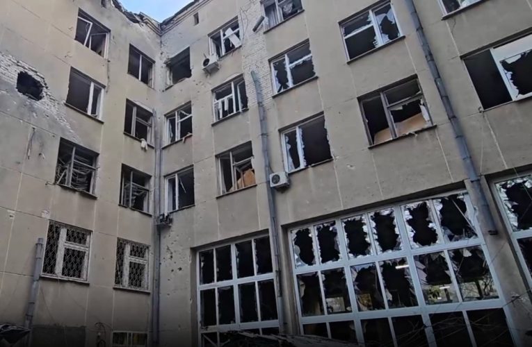 Уночі РФ обстріляла поштове відділення в центрі Херсона