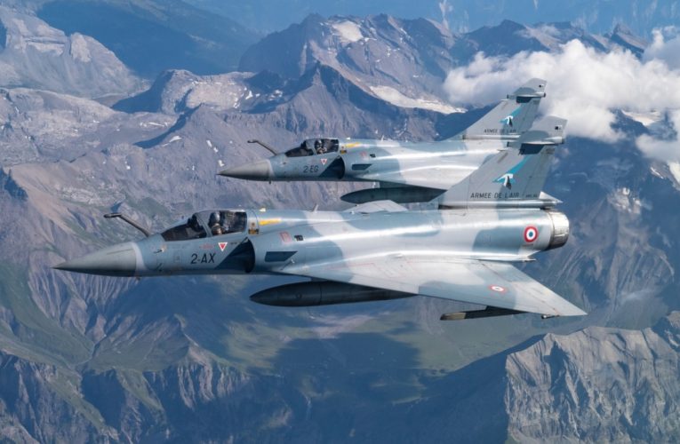 Шість Mirage 2000-5F готують до відправлення в Україну