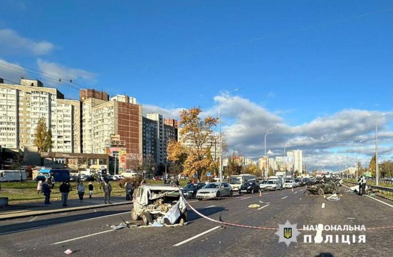 У Києві сталася масштабна аварія: одна людина загинула, є постраждалі