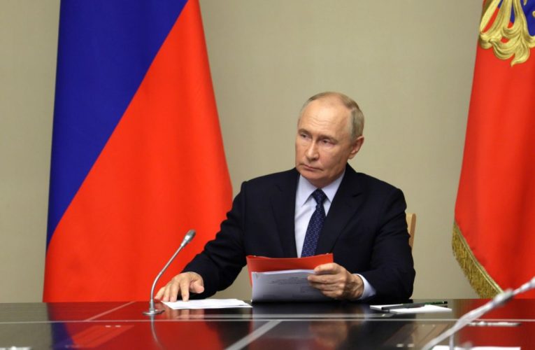 Путін перепросив перед президентом Азербайджану, але не визнав збиття літака