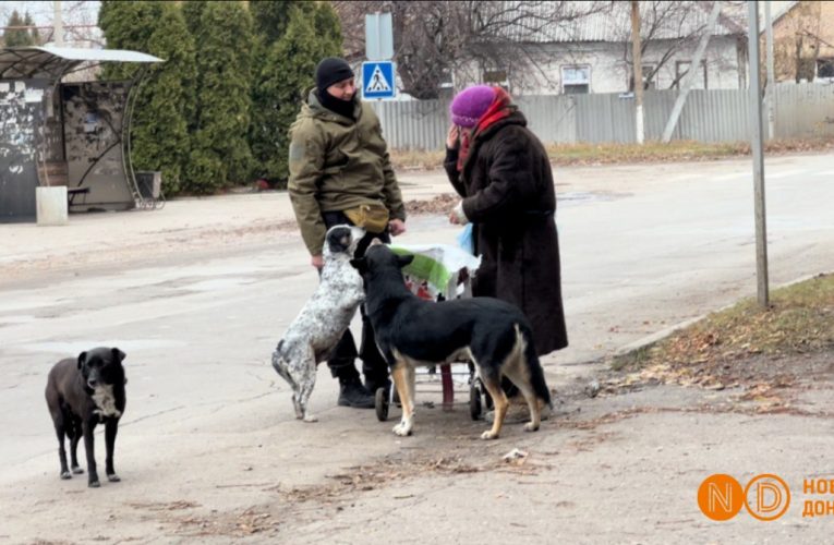 Води та тепла немає, щоб зігрітися, люди сплять із собаками: реалії прифронтової Донеччини