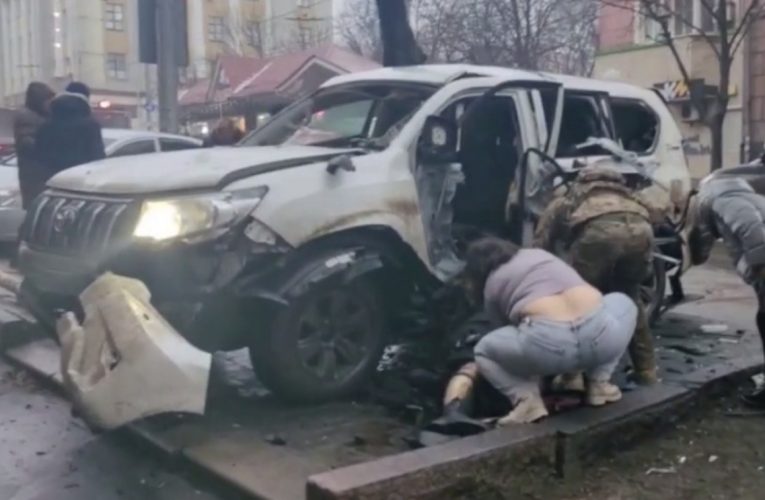 У Донецьку вибухнув автомобіль: імовірно, у ньому був начальник Оленівської колонії