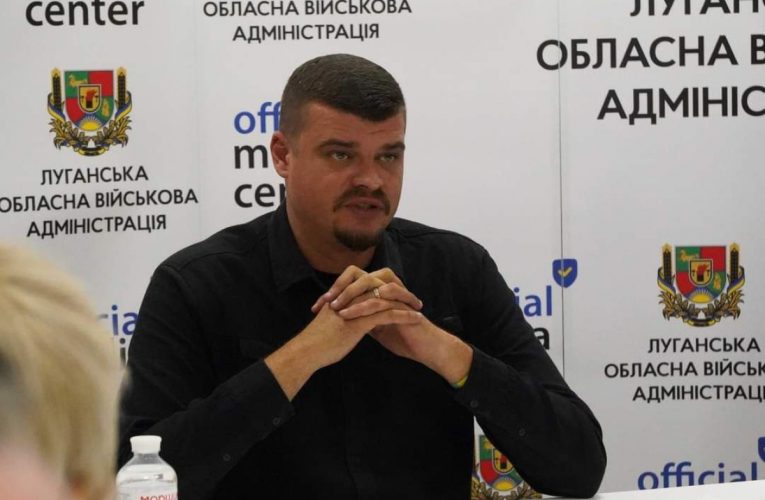 На Луганщині росіяни відключили мобільний зв’язок у наближених до фронту містах – ОВА