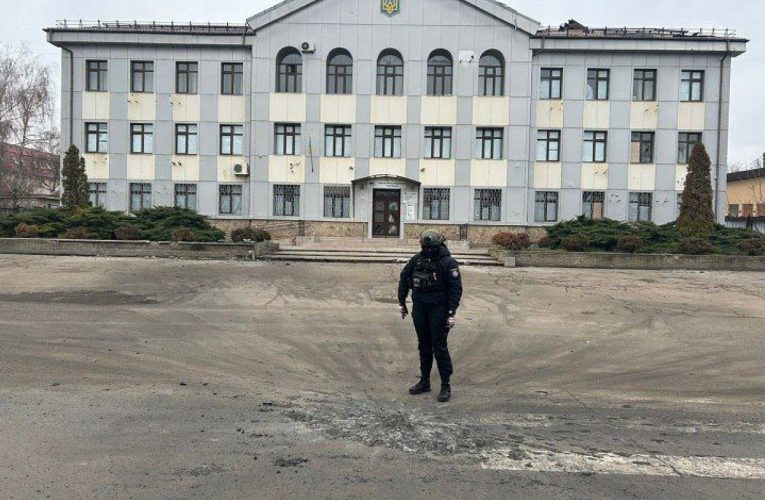 Росіяни з артилерії обстріляли Костянтинівку: пошкоджено будинки, адмінбудівлі, магазини