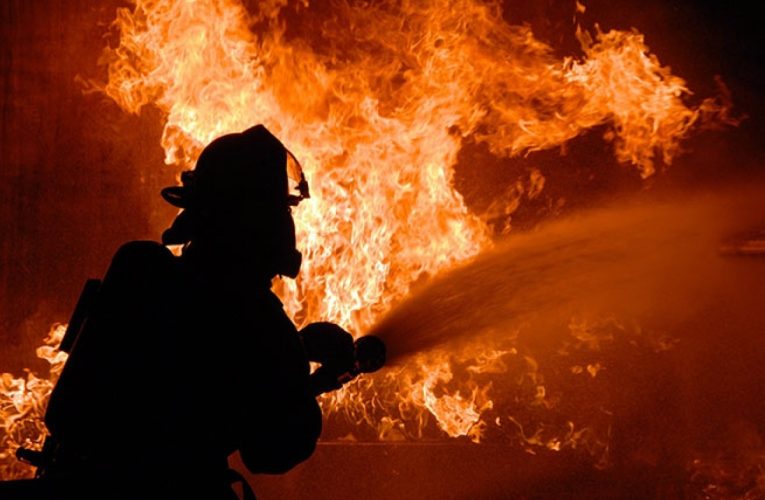 У Росії горить газопереробний завод після атаки дронів