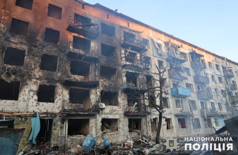 Війська РФ завдали комбінованого удару по Добропіллю: кількість жертв зростає