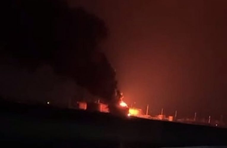 Після атаки дронів на нафтобазі в Краснодарському краї РФ продовжує збільшуватися площа пожежі