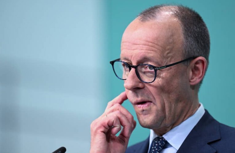 Проукраїнський кандидат Мерц вирішив відмовитись від другого туру голосування на виборах канцлера ФРН — Bild