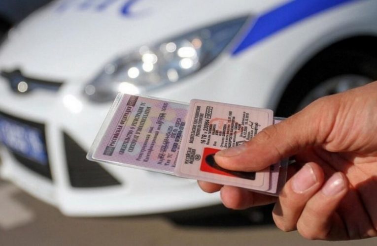 Штрафи та заборона на виїзд: що загрожує власникам машин без російських номерів на окупованій території